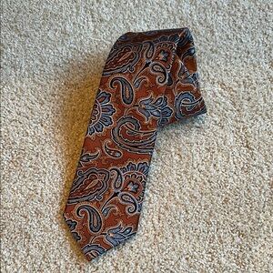 Paisley Patterned Tie in Brown and Blue